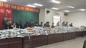 Đánh sập đường dây mua bán trái phép ma túy xuyên quốc gia