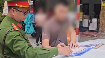 Công an phường Hồng Hà nỗ lực xây dựng đô thị văn minh, an toàn giao thông