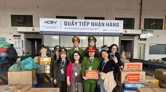 Phường Tây Hồ chung tay chia sẻ đồng bào gặp lũ ở miền Trung