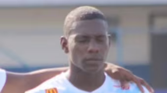 Tài năng trẻ từng dự World Cup bị bắn chết trên khán đài