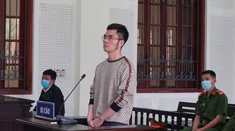 Giả danh nhân viên ngân hàng lừa đảo chiếm đoạt 11 tỷ đồng