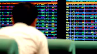 Thị trường giảm điểm trước áp lực bán mạnh