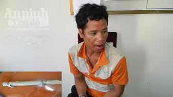 Bắt kẻ đánh chết người dã man rồi trốn vào chuồng lợn