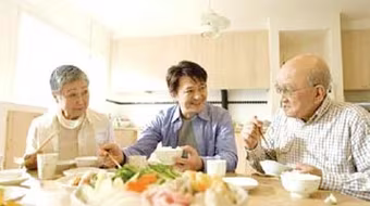 Người già không nên quá tiết kiệm