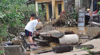 Quảng Ngãi: Hoang tàn sau mưa lũ