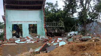 Quảng Ngãi: Hàng chục lều tạm “xuất hiện” sau lũ