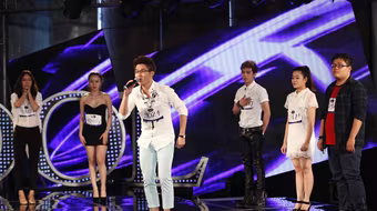 Thí sinh điêu đứng vì sự cố micro khi hát "mộc"