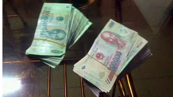 Nhặt được hơn 80 triệu, bảo vệ Times City gửi trả lại cho khách