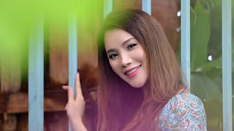 Hồ Quỳnh Hương: Thoải mái và tự tin khi ngồi trên "ghế nóng"