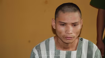 Cướp xe máy, trên đường đi tiêu thụ bị CSGT chặn, bắt