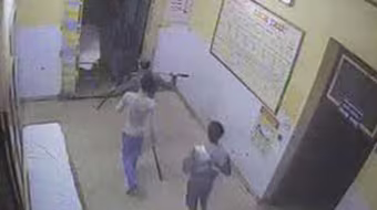 Bị chém chết chỉ vì hộp kẹo cao su