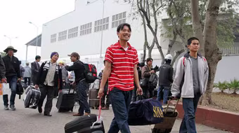 Hơn 500 công nhân Việt Nam từ Libya chuẩn bị về nước