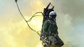 [ẢNH] Su-30SM Nga bất ngờ kích hoạt ghế phóng khi máy bay còn trên mặt đất