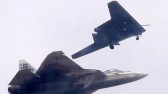 [ẢNH] Nga thừa nhận sự thật gây sốc về "song sát" Su-57 - Okhotnik