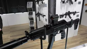 Súng tiểu liên PPK-20 được giao cho khách hàng bí mật