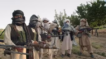 [ẢNH] Tiểu đoàn chuyên đánh bom tự sát của Taliban áp sát biên giới Tajikistan