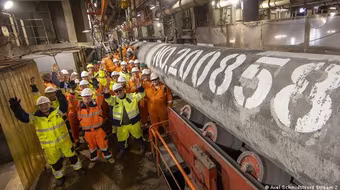 Nghị sĩ Đức yêu cầu khởi động khẩn cấp Nord Stream 2