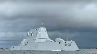 Khu trục hạm Zumwalt 'đối đầu sòng phẳng' mọi đối thủ nhờ tên lửa siêu thanh