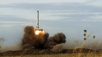 Nga có tới 2 loại tên lửa Iskander-K khác biệt lớn về tầm bắn và bệ phóng