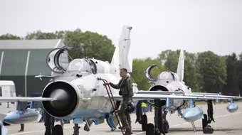 Tiêm kích MiG-21 cực kỳ nguy hiểm khi được hoán cải thành UAV cảm tử