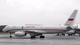 Máy bay chở khách Tu-214 sẽ thay thế những oanh tạc cơ lỗi thời?