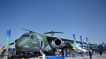 Vận tải cơ C-390 Brazil sẽ soán ngôi C-130J Mỹ tại Ấn Độ?