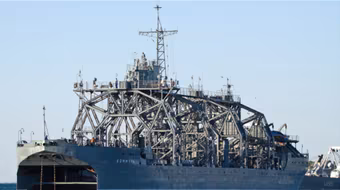 Vũ khí bí ẩn bắn hỏng tàu cứu hộ Kommuna cao tuổi nhất thế giới của Hải quân Nga