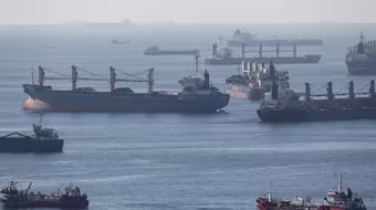 ‘Hạm đội bóng tối LNG’ của Nga bất ngờ hoạt động mạnh 