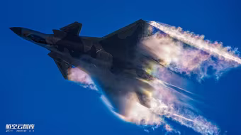 Bước đột phá của công nghiệp quân sự Trung Quốc: Tiêm kích tàng hình J-20 đã lắp ‘trái tim’ mới