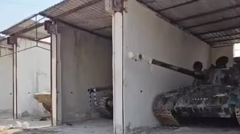 Phiến quân HTS tịch thu lượng lớn thiết giáp, chuẩn bị kiểm soát hoàn toàn Aleppo