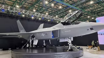 Tiêm kích KF-21 hướng tới danh hiệu 'chiến đấu cơ thế hệ 5 an toàn nhất thế giới'