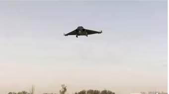 Hình ảnh mới nhất tiết lộ thiết kế đặc biệt của chiến đấu cơ tàng hình J-36 Trung Quốc