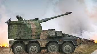 Pháo tự hành RCH 155 tối tân tiếp tục trễ hẹn với Ukraine