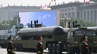 Trung Quốc âm thầm thử nghiệm tàu ngầm không người lái lớn nhất thế giới?