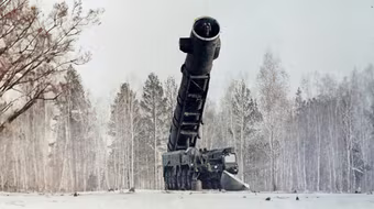 Tình báo Ukraine đã biết những gì về tên lửa siêu thanh Oreshnik Nga?