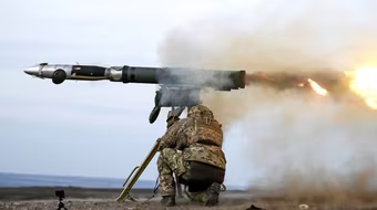 Tên lửa chống tăng Kornet đã bắn cháy hàng ngàn thiết giáp trên chiến trường