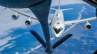 Máy bay ngày tận thế của Mỹ biến mất khỏi radar trên Đại Tây Dương