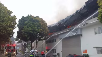 Kịp thời ngăn cháy lan trong vụ hoả hoạn xảy ra tại Nhà máy Bia Hà Nội Habeco