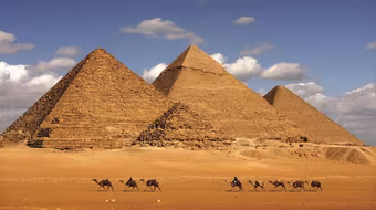 Khám phá vẻ đẹp huy hoàng của các kỳ quan Ai Cập cổ đại 