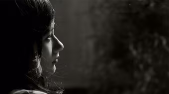 Ám ảnh quá khứ lỗi lầm