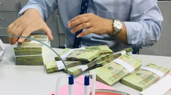 Các "ông lớn" ngân hàng đồng loạt giảm lãi suất huy động