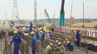 Ép công nhân đi làm dịp 30-4 và 1-5 bị phạt tới 50 triệu đồng