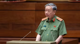 Bộ trưởng Bộ Công an nêu lý do cấp thiết phải sửa Luật Công an nhân dân trước Quốc hội