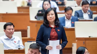 Bộ trưởng Bộ Y tế đề xuất mức phụ cấp cao nhất cho cán bộ y tế cơ sở