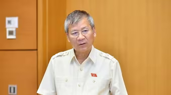 Đại biểu Quốc hội: "Cần có giải pháp chặn đứng việc giá đất nhảy múa, rất kỳ lạ"