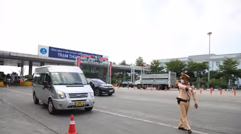 Lái xe ô tô chạy quá tốc độ có thể bị phạt tới 14 triệu đồng