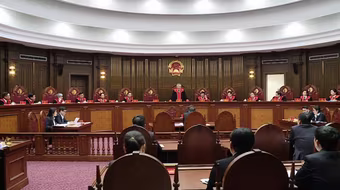 Đề xuất hàng loạt trường hợp đương nhiên miễn nhiệm, cách chức Thẩm phán Toà án nhân dân