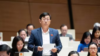  Đại biểu Quốc hội đề xuất tăng số lượng Phó Chủ tịch UBND và phó phòng cấp xã