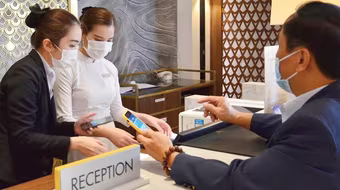 Từ 15-12: Nhà nghỉ, khách sạn không khai báo tạm trú cho khách nước ngoài sẽ bị phạt tới 20 triệu đồng