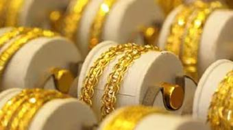 Vì sao giá vàng bất ngờ quay đầu giảm mạnh?